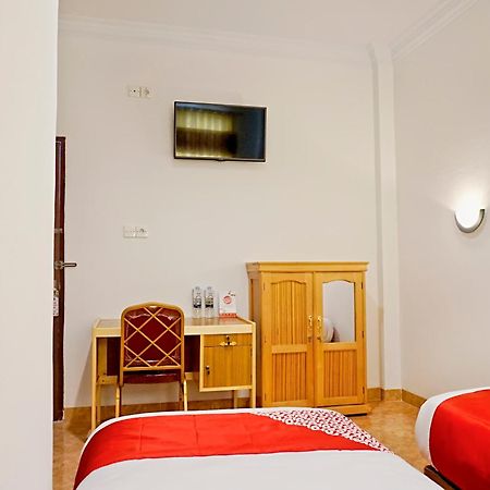 Oyo 694 Khasanah Residence Pakanbaru Exteriör bild