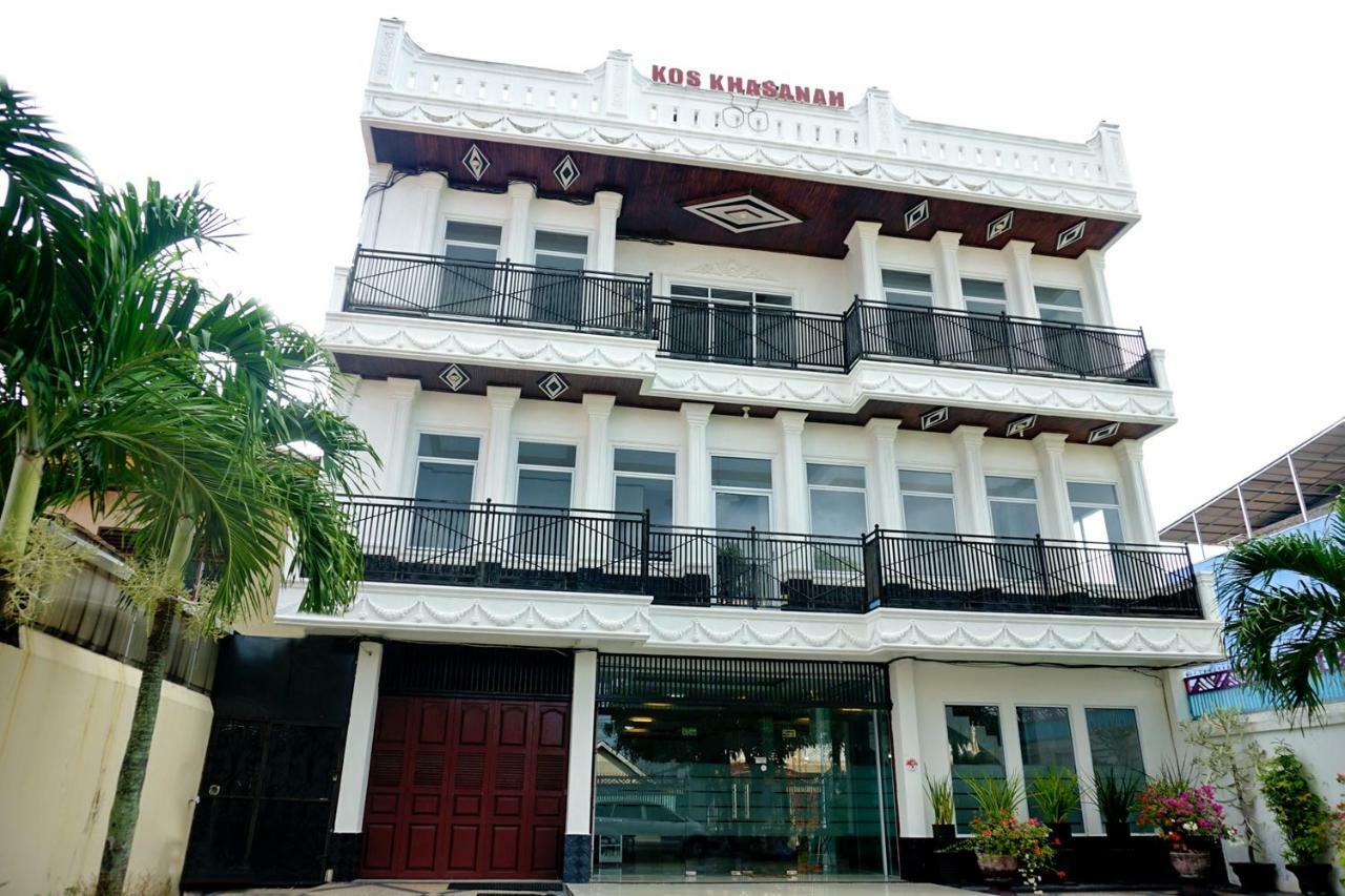 Oyo 694 Khasanah Residence Pakanbaru Exteriör bild