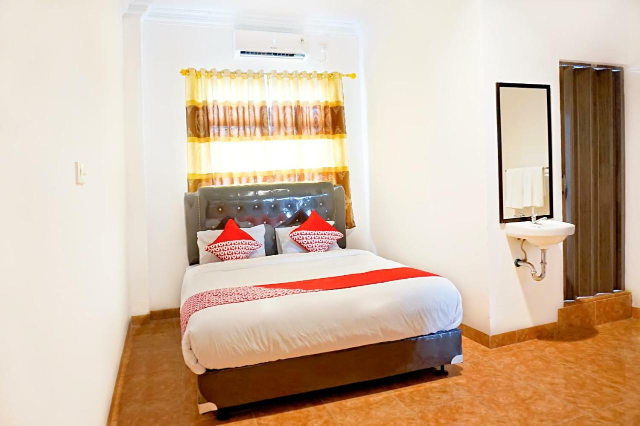 Oyo 694 Khasanah Residence Pakanbaru Exteriör bild